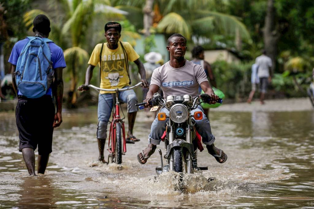 Haiti: "Pessoas precisam ver muitas mortes para acreditarem na pandemia", disse o estudante de medicina Johane Josema, sobre coronavírus no país (Andres Martinez Casares/Reuters)