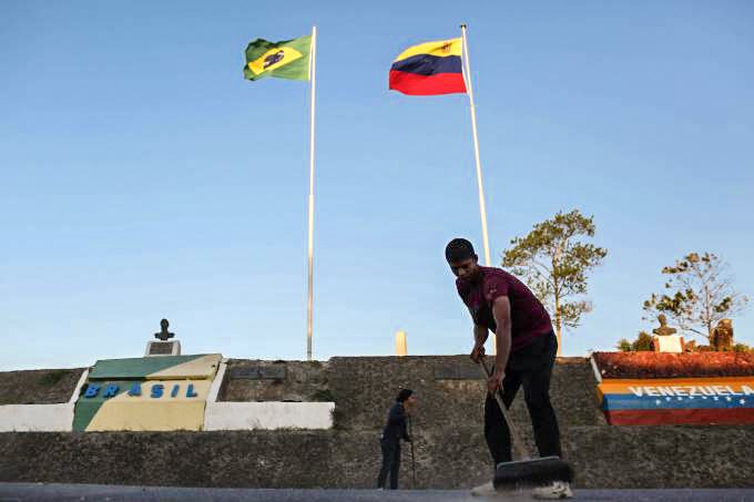 O ministro das Relações Exteriores da Venezuela, Jorge Arreaza, acusou o Brasil de violar as leis internacionais (Bruno Kelly/Reuters)