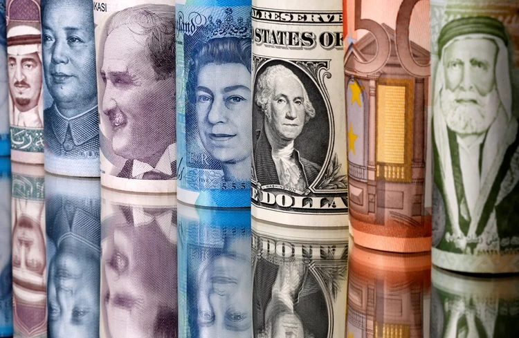Moedas: 77 países estão elegíveis para renegociais suas dívidas com credores (Dado Ruvic/Reuters)