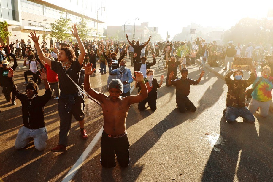 SENSITIVE MATERIAL. THIS IMAGE MAY OFFEND OR DISTURB    Protesters gesture during continued demonstrations against the death in Minneapolis police custody of African-American man George Floyd, in Minneapolis, Minnesota, U.S., May 29, 2020. Picture taken May 29, 2020. REUTERS/Lucas Jackson