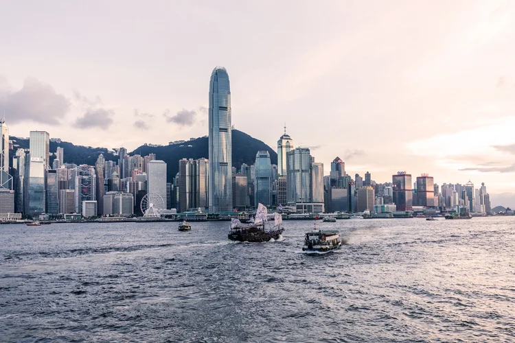 Hong Kong: Pequim deveria permitir a Hong Kong um elevado nível de autonomia até 2047 (DuKai photographer/Getty Images)