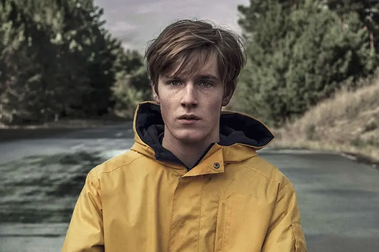 Jonas Kahnwald, interpretado por Louis Hofmann: série é a primeira produção original alemã feita pela Netflix, e teve sua primeira temporada lançada em 2017 (Netflix/Reprodução)