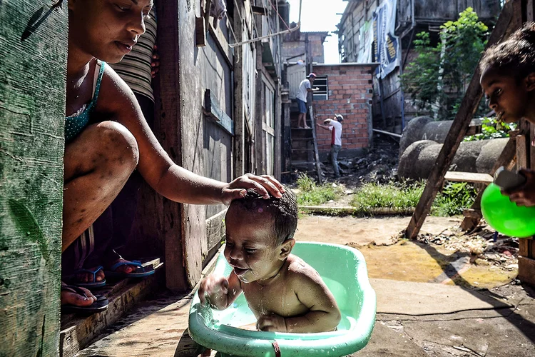 Mais de 70% das mães relatam que a alimentação da família será prejudicada pela ausência de renda (Rovena Rosa/Agência Brasil)