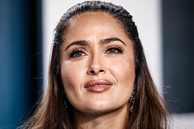 Salma Hayek pediu aos seguidores nas redes sociais que se solidarizem com as vítimas de violência doméstica (Danny Moloshok/Reuters)