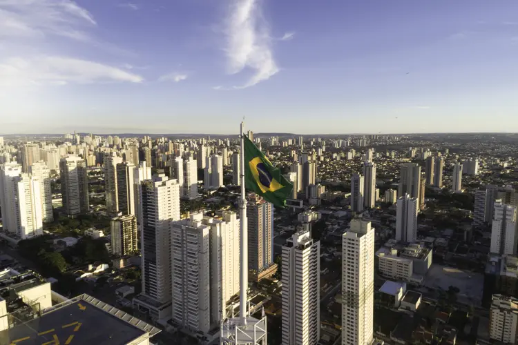 Bandeira do Brasil: mercado espera crescimento anual de 12,8% do PIB (FG Trade/Getty Images)