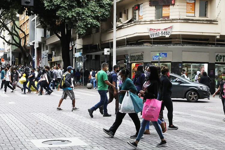 Belo Horizonte: reabertura do comércio registrou aglomerações na cidade (Adão de Souza/PBH/Flickr)