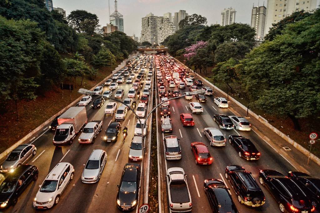 Os autores do estudo acreditam que a pandemia pode abrir caminhos para a redução no trânsito nos próximos anos e, consequentemente, um mundo ligeiramente mais sustentável (Levi Bianco/Getty Images)