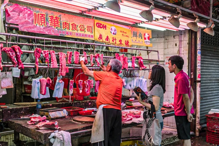 China: para pesquisadores, mercados vivos não são a origem do vírus (Justin Chin/Bloomberg/Getty Images)