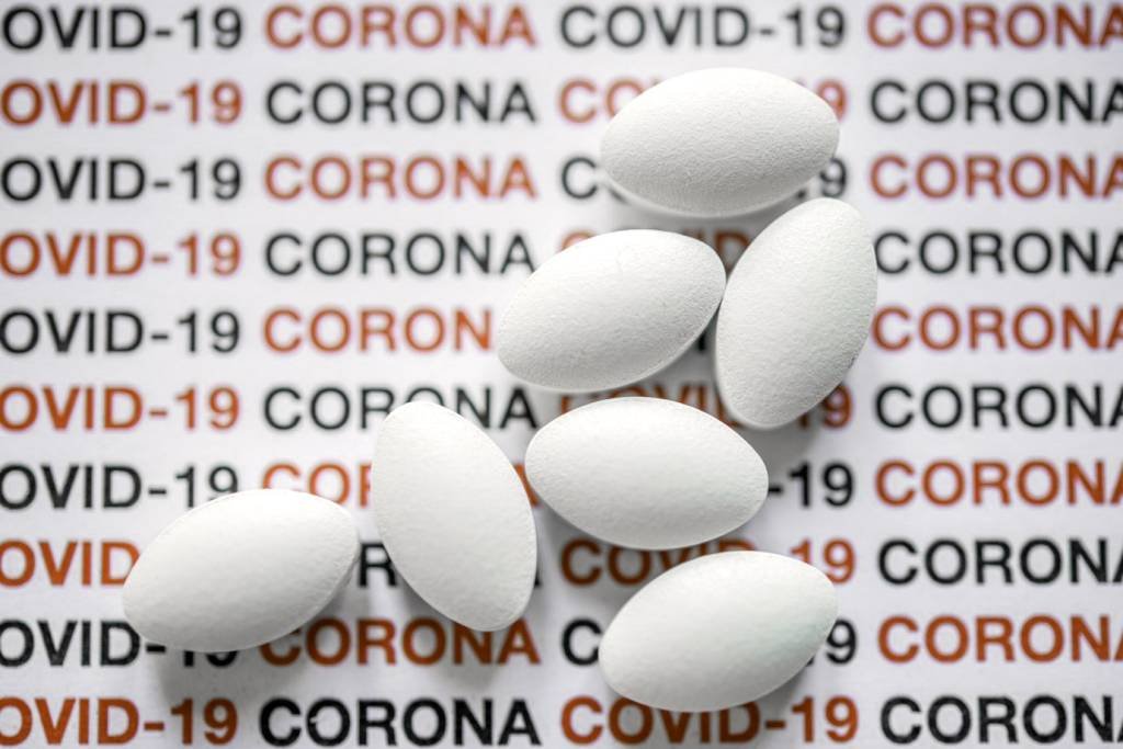 Cloroquina: medicamento não mostrou benefícios no tratamento de pacientes infectados pelo novo coronavírus (Brasil2/Getty Images)
