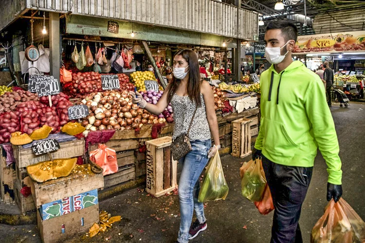 Chile: O pacote prevê empréstimos de até US $ 3.200, dividido em quatro parcelas, com uma taxa de juros igual a zero (afp/AFP)