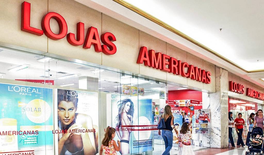 Vitrine da Lojas Americanas, no Shopping Iguatemi: empresa estuda fusão com a B2W (EXAME/Exame)