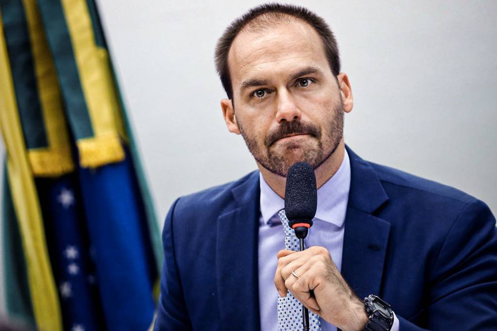 Conselho de Ética adia análise de falas de Eduardo Bolsonaro sobre AI-5