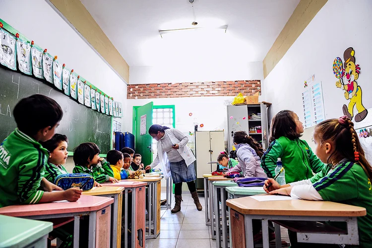 Escolas: Procon já recebeu 5 mil reclamações de pais de alunos relatando que não conseguiam negociar com estas instituições (Germano Lüders/Exame)