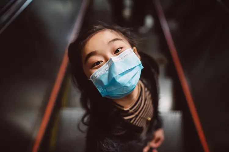 A humanidade está pagando um preço altíssimo, mas vai sair melhor desta pandemia. (Images By Tang Ming Tung/Getty Images)