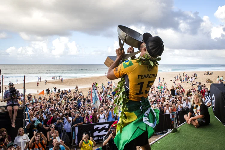 Ítalo Ferreira: surfistas brasileiros contam sobre semanas na quarentena (Kelly Cestari/WSL/Getty Images)