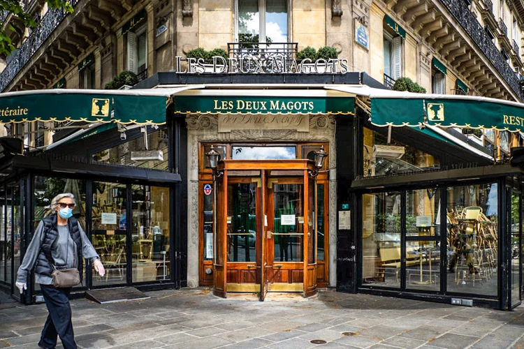 França: após lockdown, bares e restaurantes vão reabrir em junho (Edward Berthelot/Getty Images)