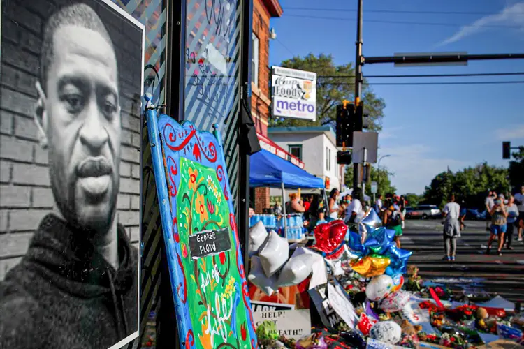 Protestos: homenagens em Minneapolis após assassinato de George Floyd  (Carlos Barria/Reuters)