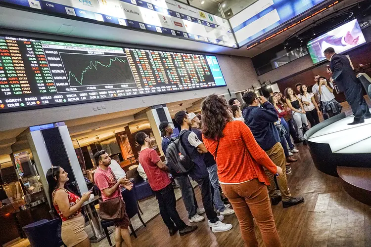 Bolsa: Ibovespa cai 0,51% e encerra em 79.063,68 pontos (Cris Faga/Getty Images)