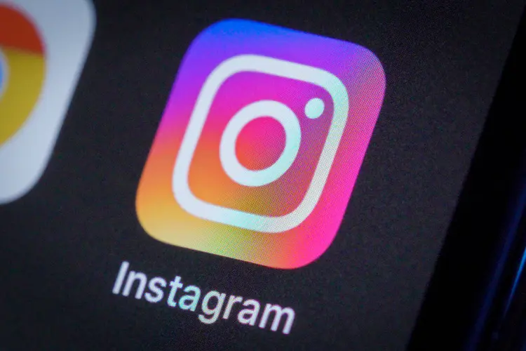 O Instagram tem investido em ferramentas para facilitar a vida de quem tem e-commerce (NurPhoto/Getty Images)