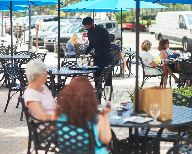 Flórida: Cidade de Orlando planeja reabertura aos turistas do estado durante o verão; para os turistas de outros estados, só no próximo outono (Zack Wittman/Bloomberg/Getty Images)