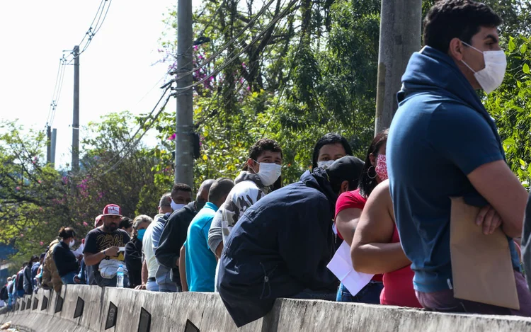 São Paulo: além de multa em dinheiro e detenção, decreto também prevê advertência e a interdição do local onde a regra está sendo descumprida (Alexandre Schneider/Getty Images)