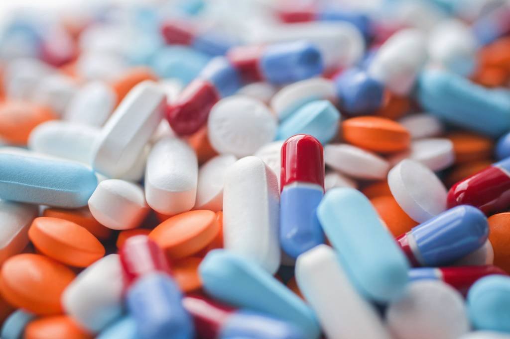 Remédios: cresce a prescrição de medicamentos para saúde mental (REB Images/Getty Images)