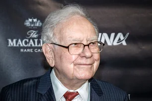 Imagem referente à matéria: Warren Buffett se desfaz mais uma vez ações do BofA e agora pode fazer vendas 'ocultas' do papel