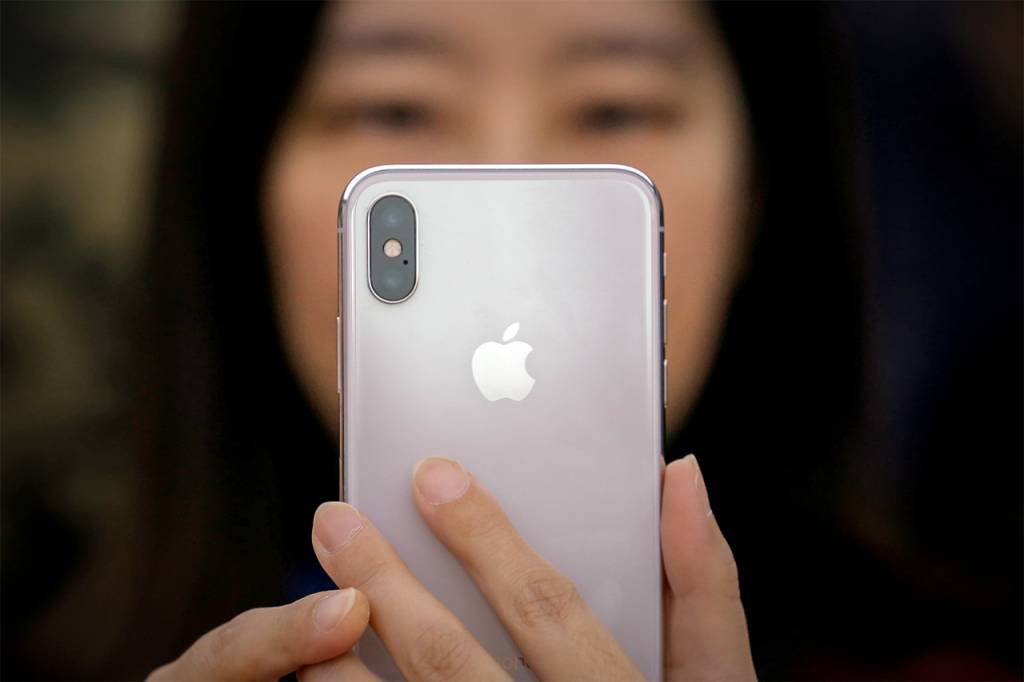 Apple deve enfrentar processo de acionistas após ocultar queda em vendas