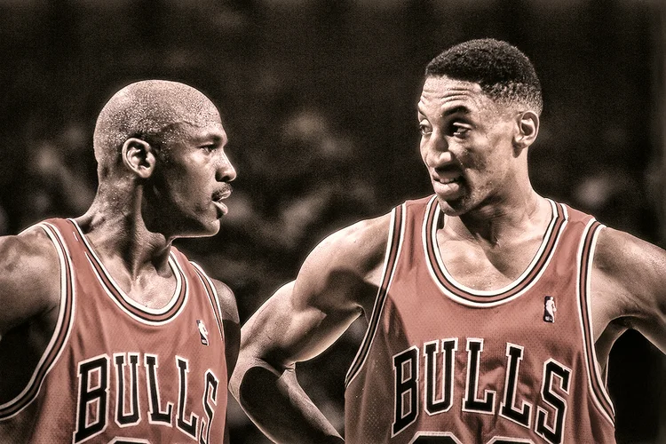 Michael Jordan e Scottie Pippen: lendas em ação no Chicago Bulls (Kent Smith/Getty Images)