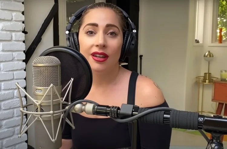 Lady Gaga: a cantora participou da iniciativa da ONG Global Citizen para incentivar a doação diante do coronavírus (YouTube/Reprodução)