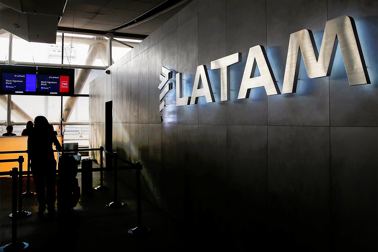 Clientes do Latam Pass têm dados vazados após ataque à empresa de TI