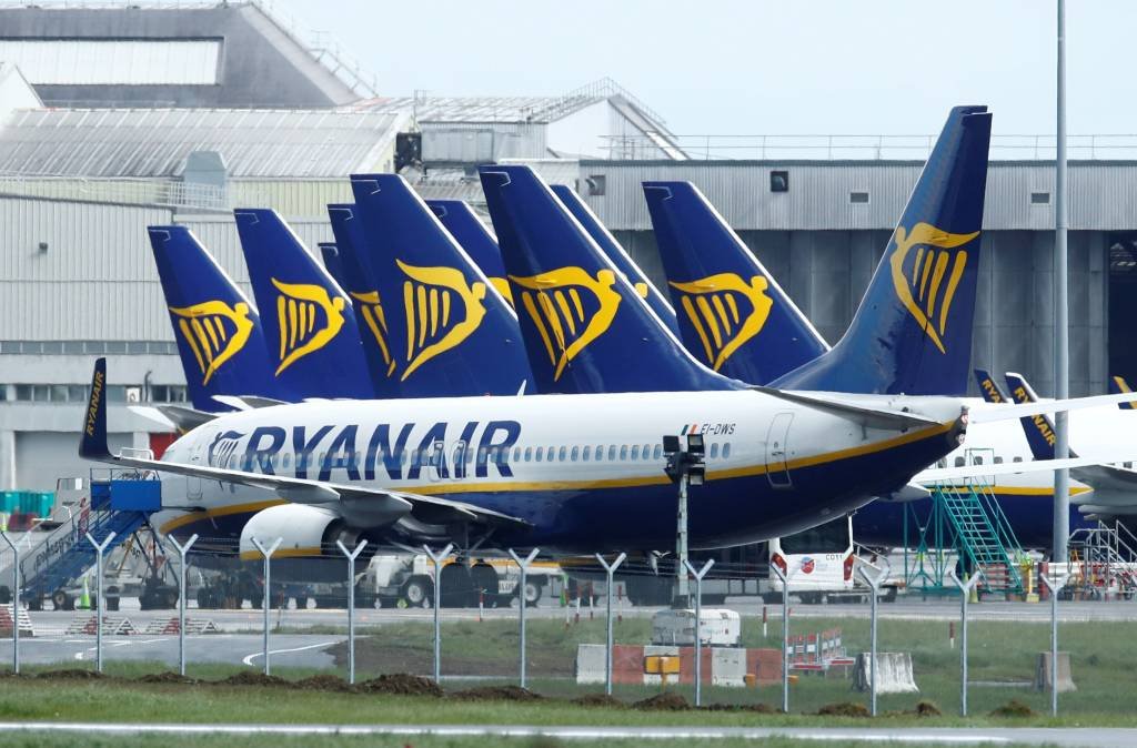 Aviões da Ryanair parados em Dublin: empresa fez 600 voos em abril (Jason Cairnduff/Reuters)