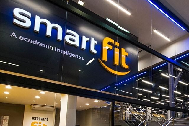 Fachada da Smart Fit: companhia lucra R$ 94 milhões no terceiro trimestre (Instagram Smart Fit/Reprodução)