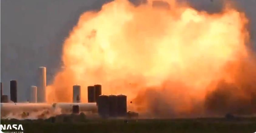 Protótipo de foguete da SpaceX explode na véspera de missão para a Nasa