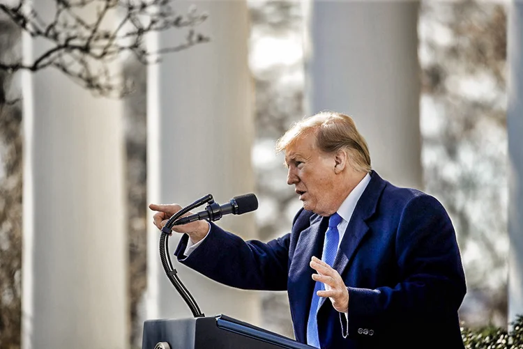 TRUMP: o presidente chegou a sugerir que pacientes de covid-19 fossem tratados com desinfetante (Jim Young/Reuters)