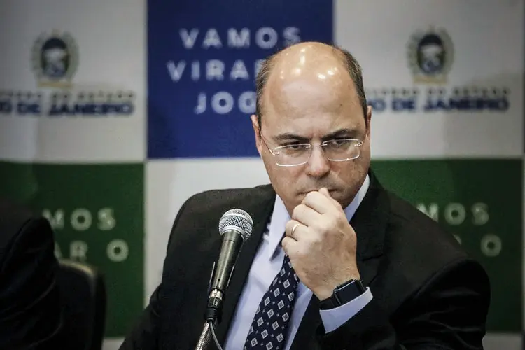 Wilson Witzel: proibição do transporte intermunicipal foi uma das primeiras ações tomadas pelo Estado no início da epidemia para tentar criar um cinturão de proteção à região metropolitana (Fernando Frazão/Agência Brasil)