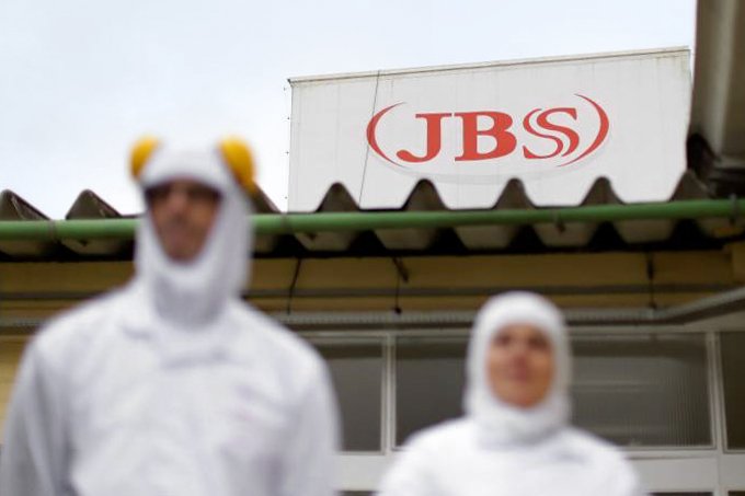 JBS anuncia dupla listagem no Brasil e nos EUA