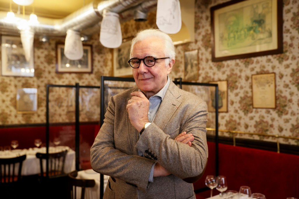 Chef Alain Ducasse busca nova proximidade nos bistrôs parisienses