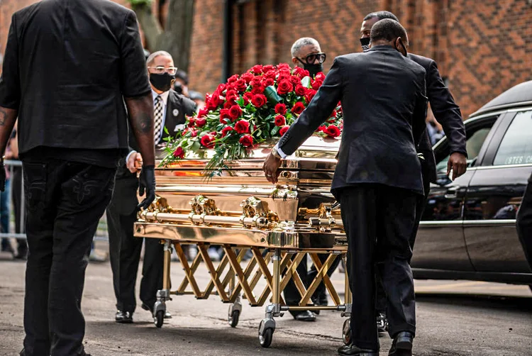 Funeral de George Floyd: ex-segurança recebe homenagens em três cidades dos Estados Unidos (Stephen Maturen/Getty Images)