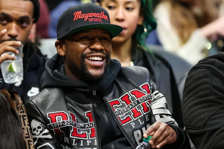 Floyd Mayweather: o ex-campeão se aposentou invicto após 50 lutas (Carmen Mandato/Getty Images)