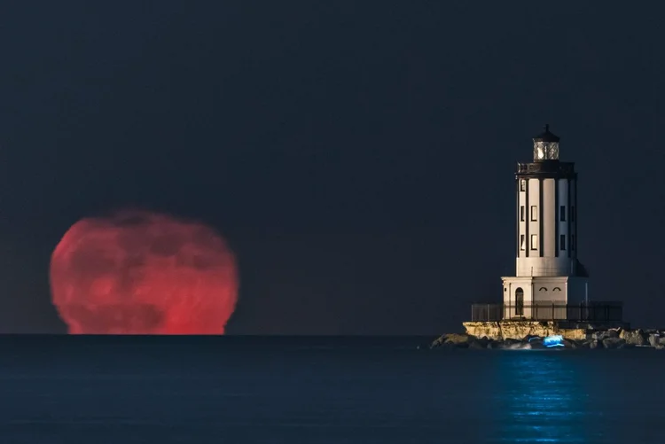 Lua de Morango: nome é dado na América do Norte à primeira Lua cheia de junho (Getty Images/Getty Images)