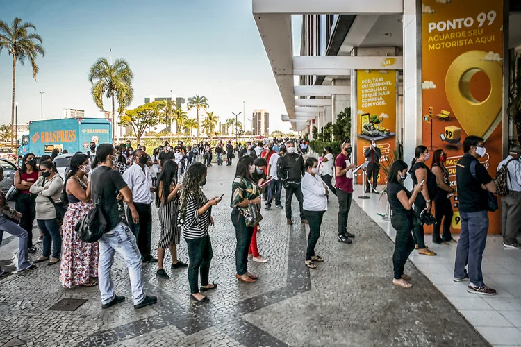 Reabertura de shopping em Brasília: preços devem se recuperar com volta das pessoas às ruas (Marcello Casal/Agência Brasil)