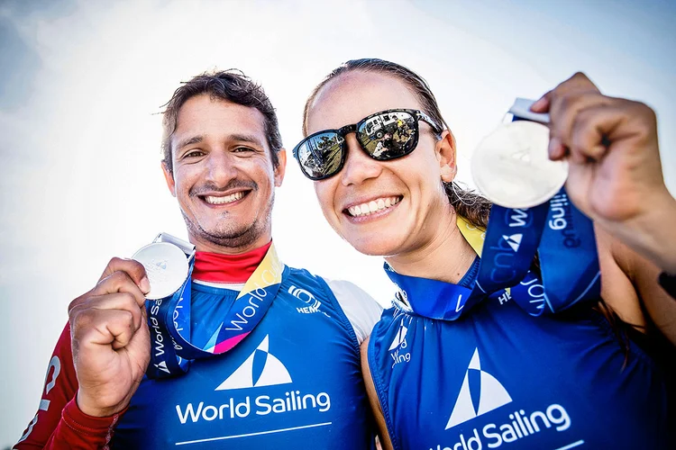 Gabriela Nicolino e Samuel Albrecht: vaga na Olimpíada de Tóquio está garantida (EDRO MARTINEZ/SAILING ENERGY/AARHUS/Divulgação)