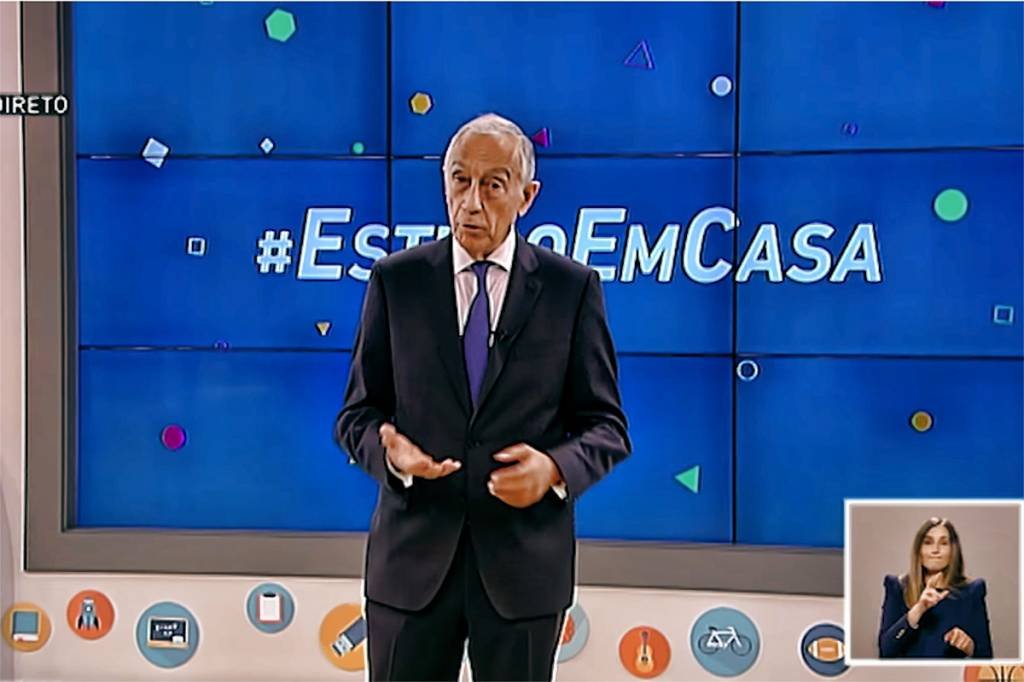 Presidente de Portugal dá aula na TV aberta para alunos da rede pública