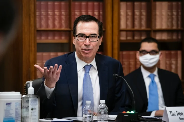 Steven Mnuchin, secretário do Tesouro dos Estados Unidos: Mnuchin disse que auxílio semanal de US$ 600 foi pago em excesso (Foto/AFP)