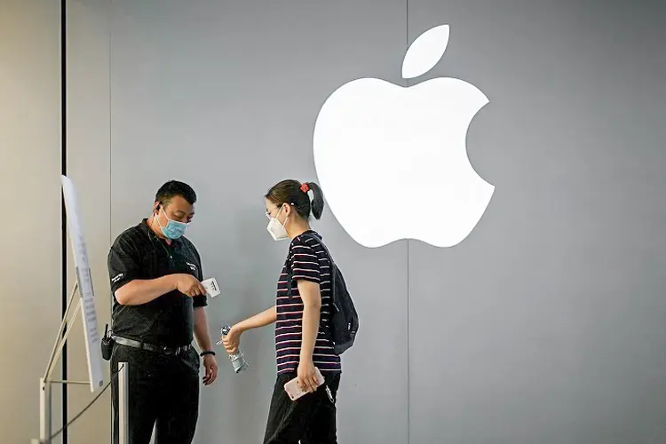 Apple: fabricante do iPhone perdeu quase US$ 180 bilhões em valor de mercado (Aly Song/Reuters)