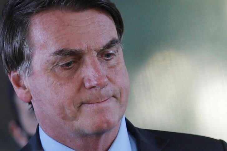 Bolsonaro fala em liberar mais parcelas do auxílio emergencial a informais