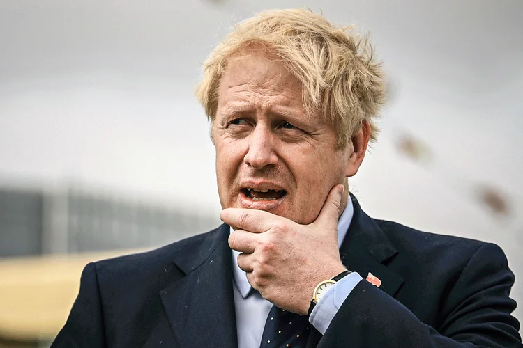 Boris Johnson deve anunciar a retirada dos equipamentos da Huawei da rede 5G britânica, diz FT (WPA Pool / Base de fotógrafos/Getty Images)