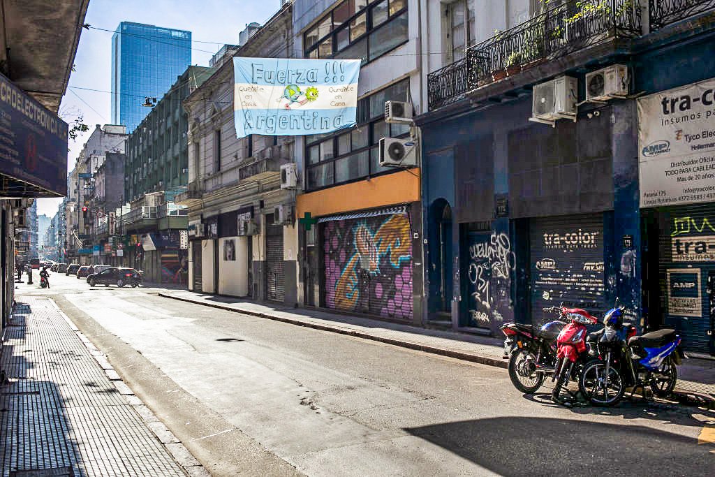 À beira de um calote, Argentina se prepara para recessão histórica