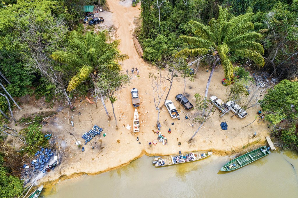 MPF investiga retorno de balsas de garimpo ilegal nos rios da Amazônia